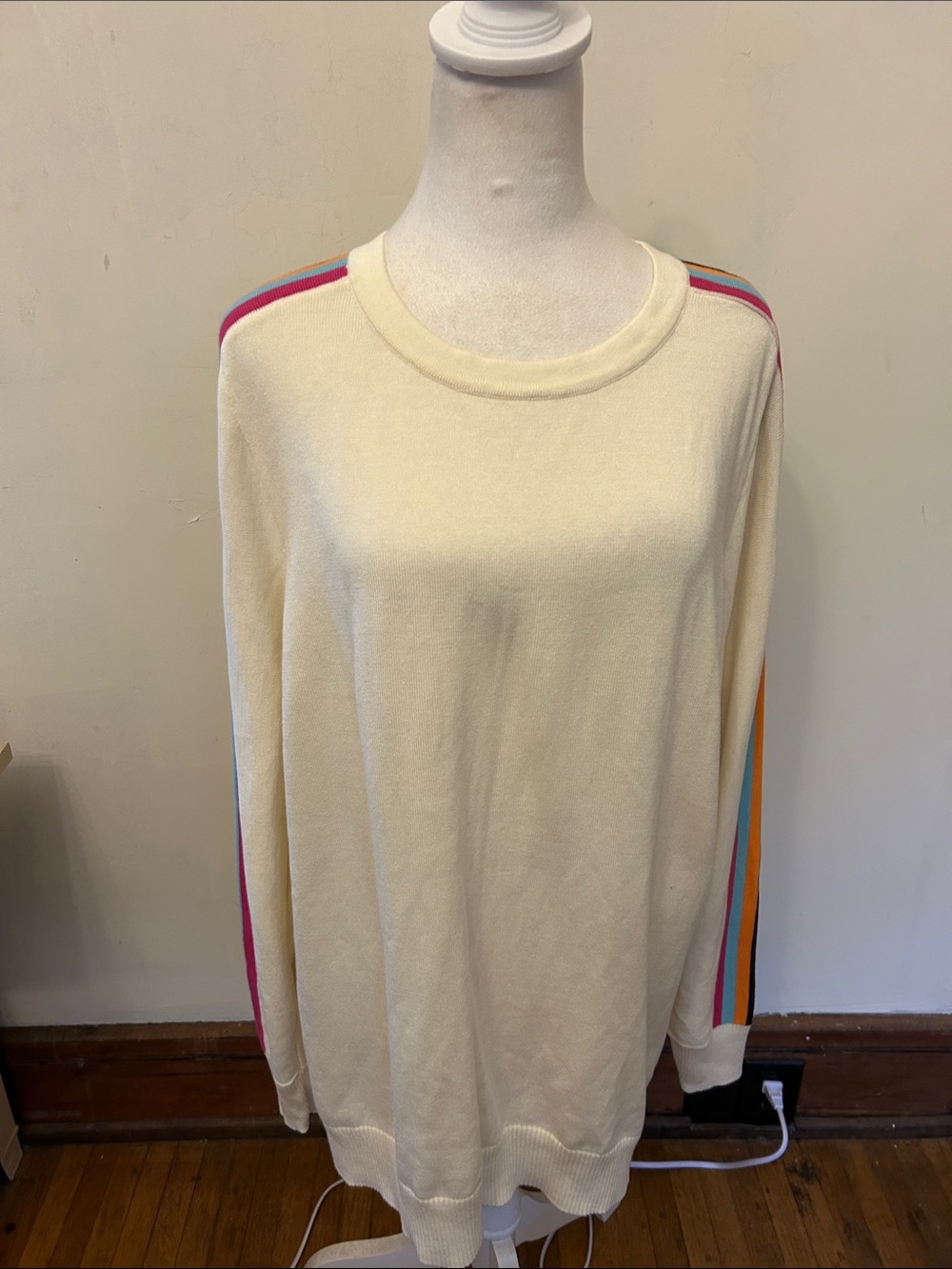 Belle Km Gravel Cream Womens Sweater with Rainbow Stripe Detail size XL EUC